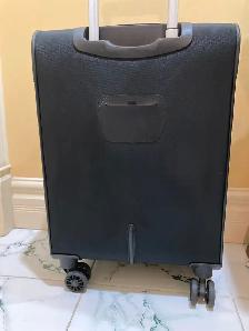 Valise SwissAple neuve jamais utiliser valeur $200 à vendre $75 - Photo 3