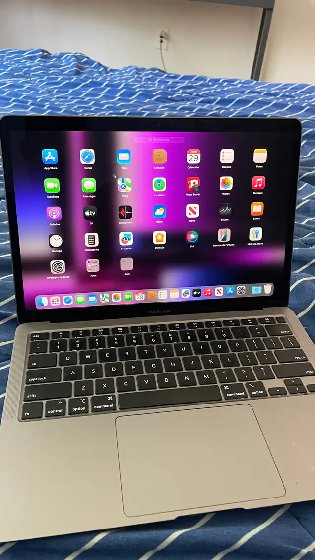 Macbook Air 2020 Core i3 10/10