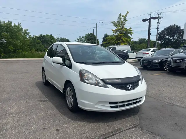 2014 Honda Fit LX • Accident Free Hatchback Bluetooth