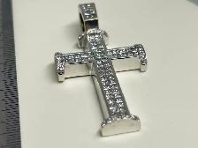 Stunning 18K White gold Diamond Cross Pendant