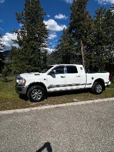 LIMITED DODGE RAM WITH NEW WARANTEED 6.7L CUMMINS DIESEL ENGINE - Photo 2