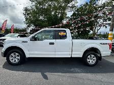 2015 FORD F-150 XLT 5.0L V8 4X4 6’5" ft. Box CERTIFIED - Photo 2