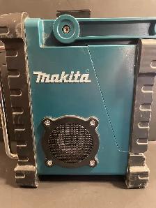 MAKITA BMR100 Radio With Battery - Photo 2