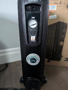Brand New DeLonghi Oil Filled Space Heater For Sale - Photo 4