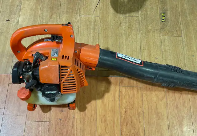 Echo PB-250LN Blower