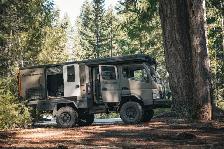 Mitsubishi Fuso Canter Overland Truck - Photo 11