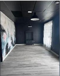 Retail/Office space for rent in Barrhead