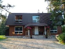 Beautiful 2 Bedroom unit