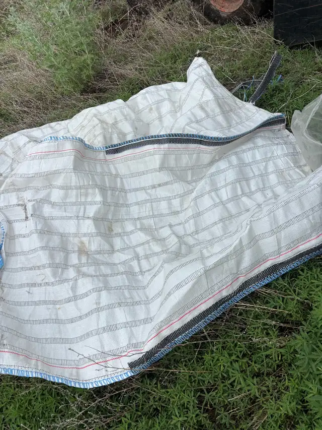 looking for breathable totes