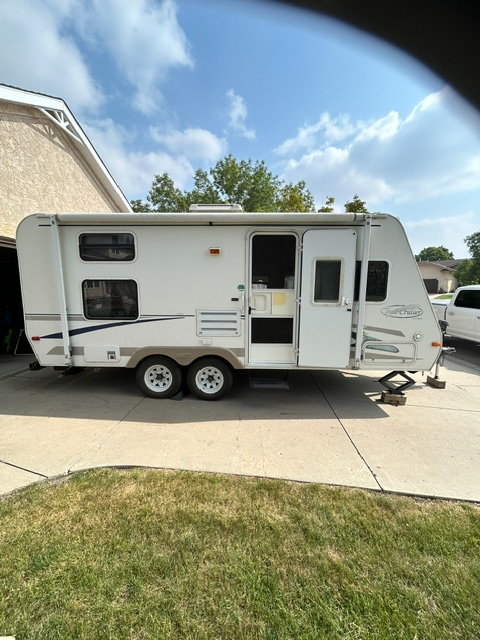 2003 Trail Cruiser 21 ft RBH Tandem Axel Camper Trailer
