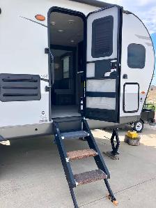 ROCKWOOD 2020 26’ Travel Trailer - Photo 2