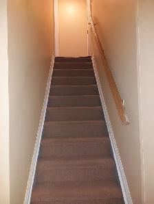 One bedroom basement is available for rent - Photo 3