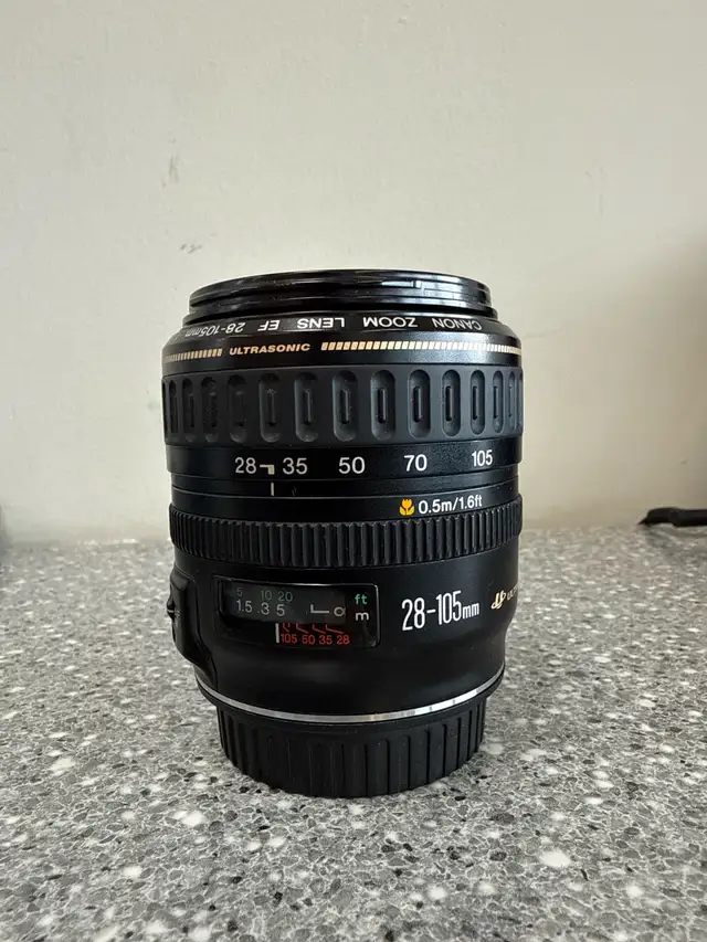 Canon 28-105mm EF 3.5-4.5 USM Zoom Lens