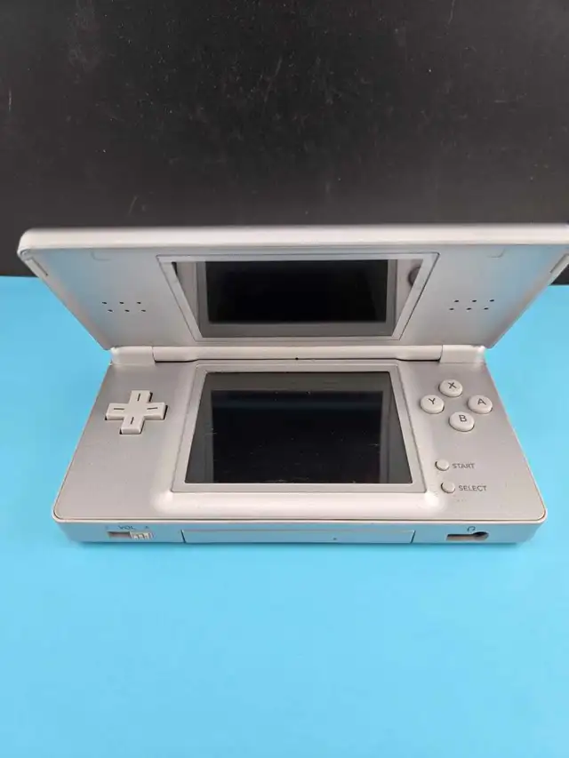 Nintendo DSlite Silver Console