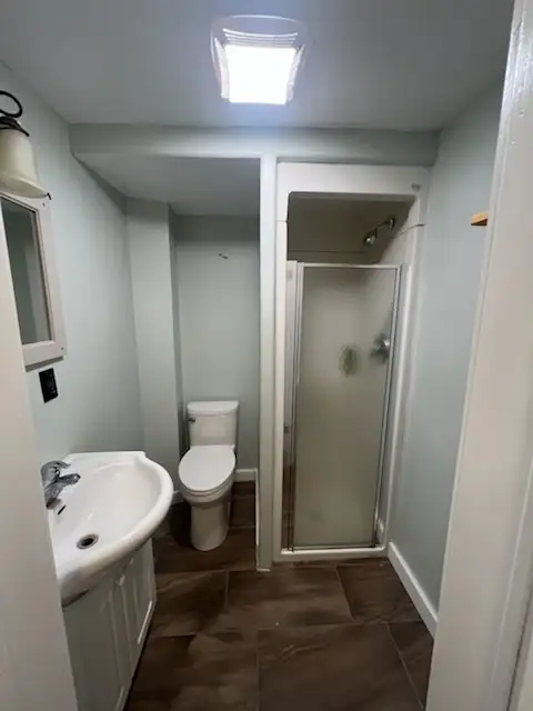 One bedroom Beaty street