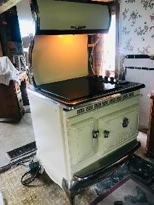 Elmira Cooks Delight Electric Range - Photo 3