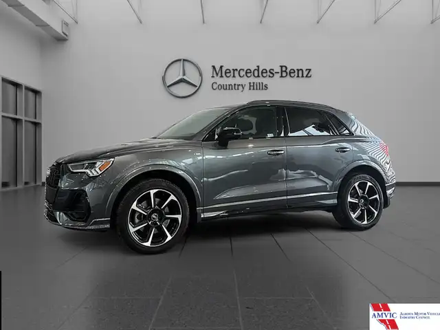 2023 Audi Q3 45 2.0T Progressiv quattro 8sp Tiptronic Low km's!