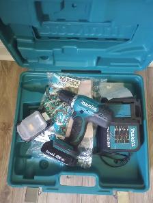 Makita cordless drill - Photo 2