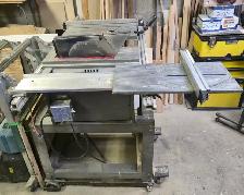 Table Saw - Photo 2