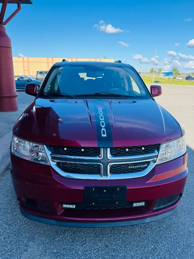 2011 Dodge Journey Sport 7 seater  ( LOW KM )