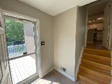 Beautiful 3 Bedroom Main Floor Apartment Welland - Photo 2