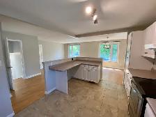 Beautiful 3 Bedroom Main Floor Apartment Welland - Photo 8