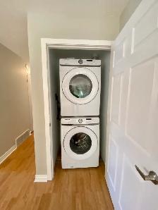 Beautiful 3 Bedroom Main Floor Apartment Welland - Photo 17