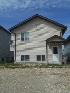 #1744- 2 Bedroom Lower Level in Westpointe $1400  Water Included