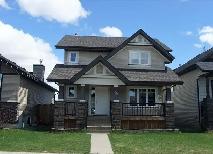 Beautiful Home in Desirable Vanier Woods