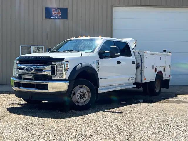 2018 Ford F-450 6.7L 4X4 Service Body