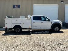 2018 Ford F-450 6.7L 4X4 Service Body - Photo 3