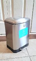 TRASH CAN - Photo 2