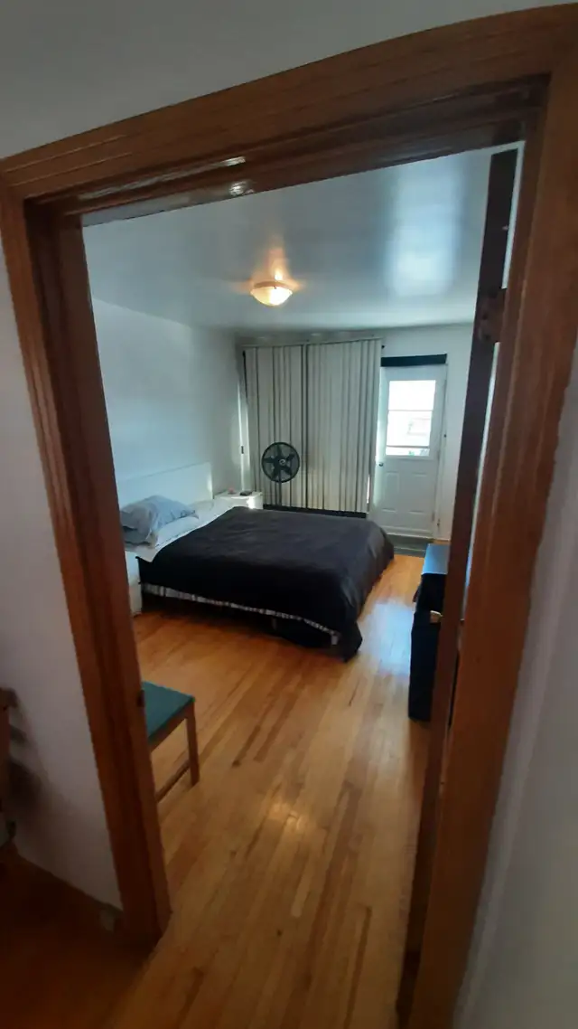 3 1/2 Triplex Verdun -  Disponible le 1 juillet