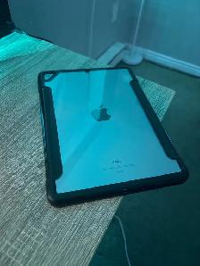 iPad 6th Genration - Photo 3