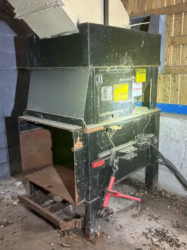 Metro AP-4830 Waste Compactor - 3HP 208V - 2020 - w/ Hydraulics