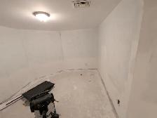 Painting only 400.00   4' 1/2 apartment - Photo 3