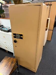 Brand New Premium 150cm Height Electronic Safe Special $499