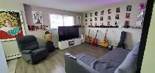 Spacious Apartment Available! - Photo 3