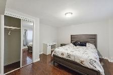 Spacious Family Bungalow in Fisher Heights — 3 3 Beds, 2 Baths, - Photo 3