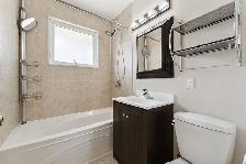 Spacious Family Bungalow in Fisher Heights — 3 3 Beds, 2 Baths, - Photo 6