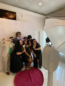 PHOTOBOOTH RENTAL UNLIMITED PRINTS GTA | 647-657-5650 - Photo 2