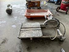 RIDGID Professional 15-Amp Wet Tile Saw Kit with Folding Stand - Photo 2