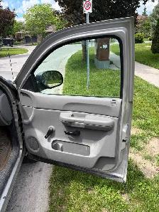 2009 GMC - Photo 8