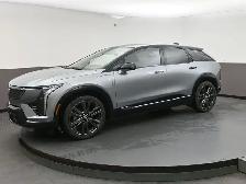 2025 Cadillac OPTIQ SPORT Panoramic Sunroof, Sport Styling, Goog - Photo 3
