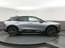 2025 Cadillac OPTIQ SPORT Panoramic Sunroof, Sport Styling, Goog - Photo 41