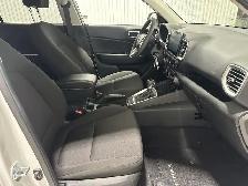 Hyundai Venue Essential IVT avec couleur deux tons 2023 à vendre - Photo 17