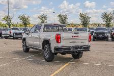 2026 GMC Sierra 1500 AT4X - Photo 6