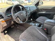 2012 Hyundai Santa Fe FWD 4DR V6 AUTO - Photo 3
