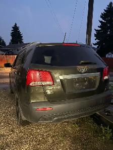 2011 Kia Sorento Awd 380,000Kms $1300Firm - Photo 7