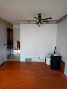 Renovated 3 bdr duplex for rent in Pineridge area, NE Calgary - Photo 2